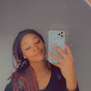 Meet your Posher, Jasmine